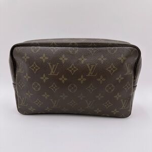 Vintage 1980s  Louis Vuitton Monogram Trousse Toilette 28 Pouch